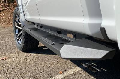 Stepping into the week with confidence, thanks to the Armour Heavy Duty Steel Running Boards. Where durability meets style! ???? #FordLife #SteelSteps Armour Heavy Duty Steel Running Boards | Black | AR-FOF291